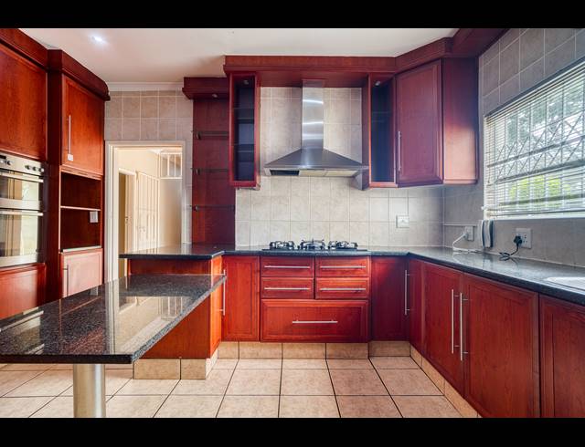 5 BEDROOM HOUSE SOLD IN WESTVILLE